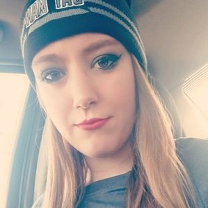 Meet your Posher, Chelsey